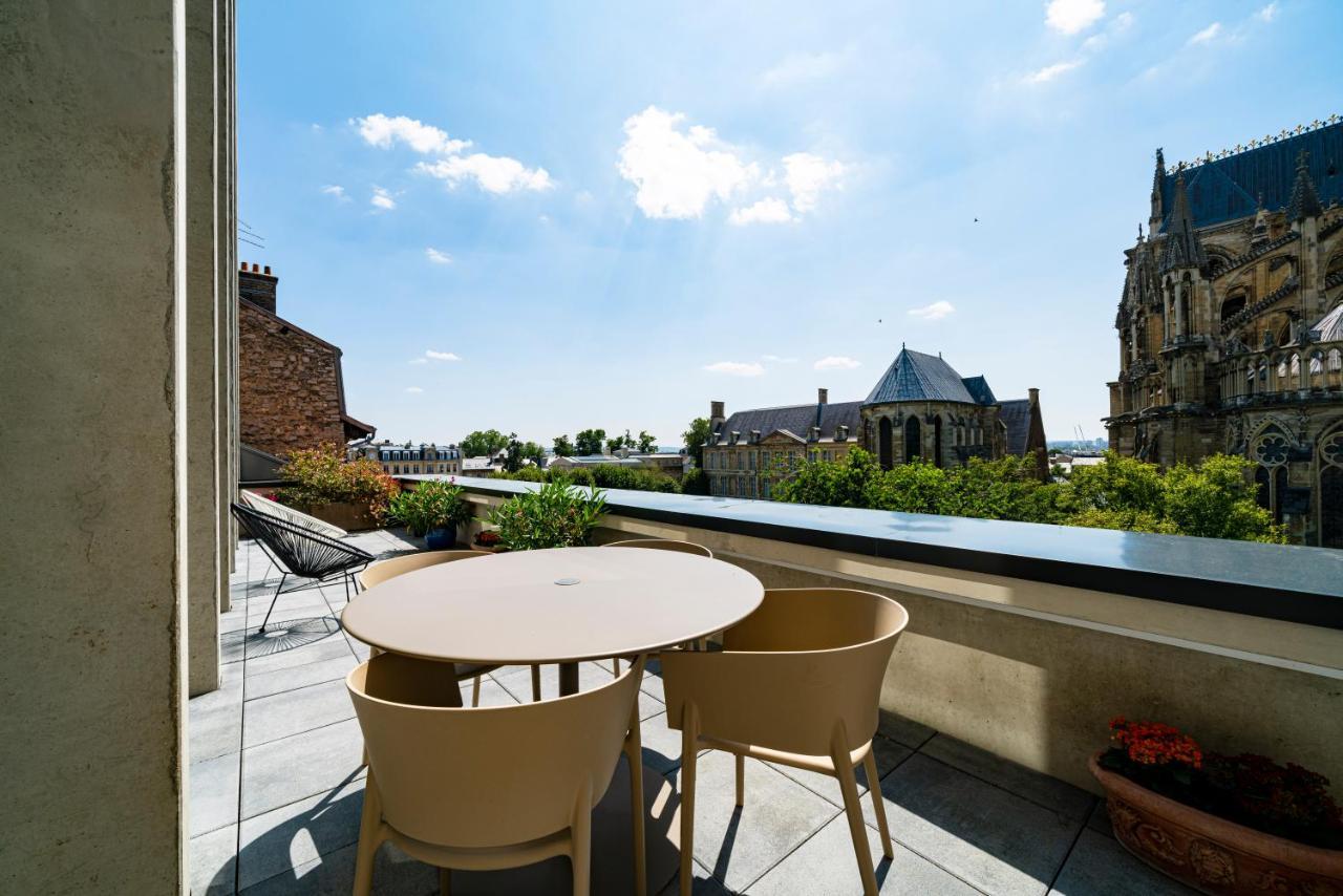 Les Suites 7 Anges - Parking, Vue Cathedrale & Centre Historique Reims Kültér fotó