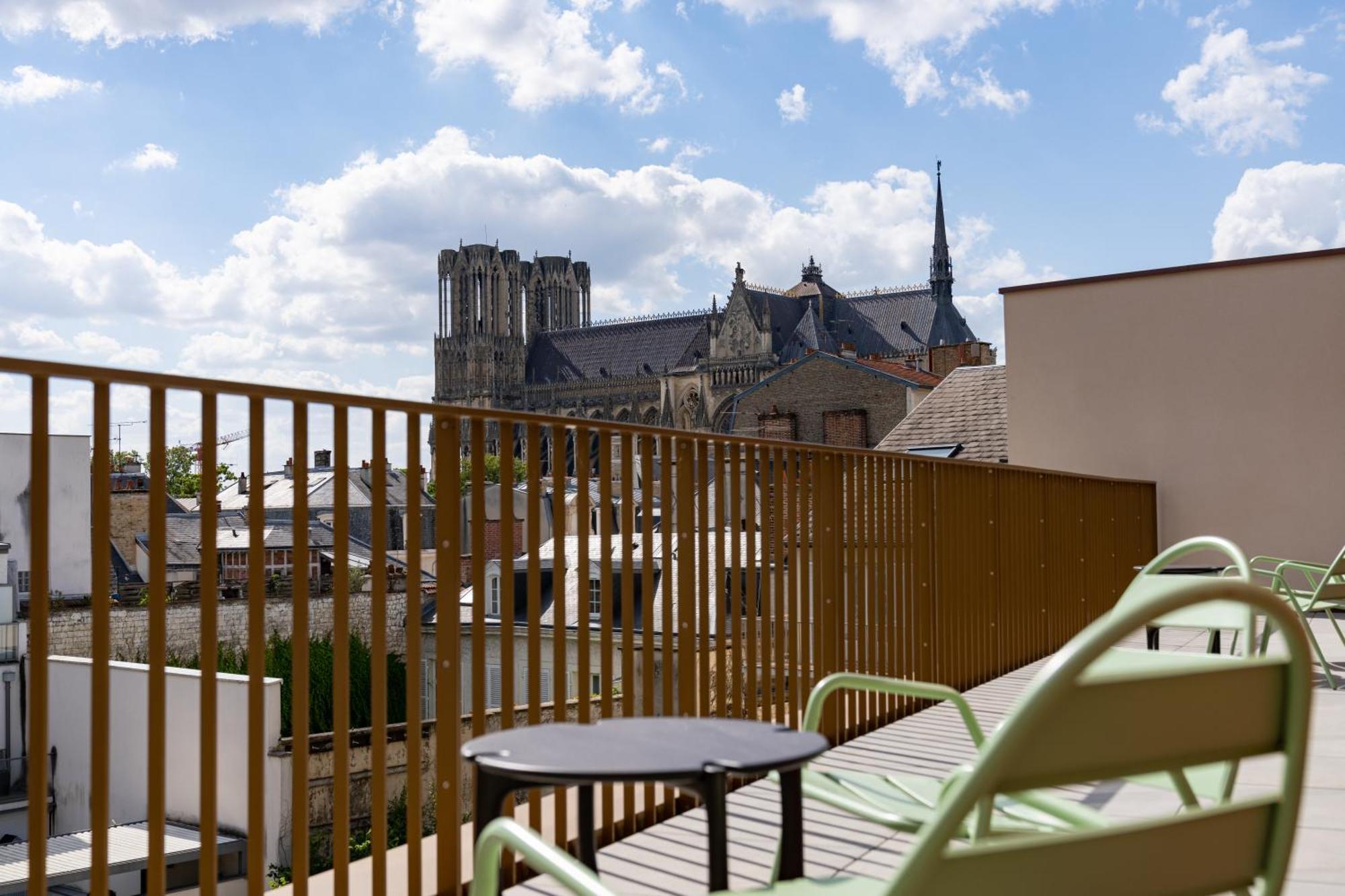 Les Suites 7 Anges - Parking, Vue Cathedrale & Centre Historique Reims Kültér fotó