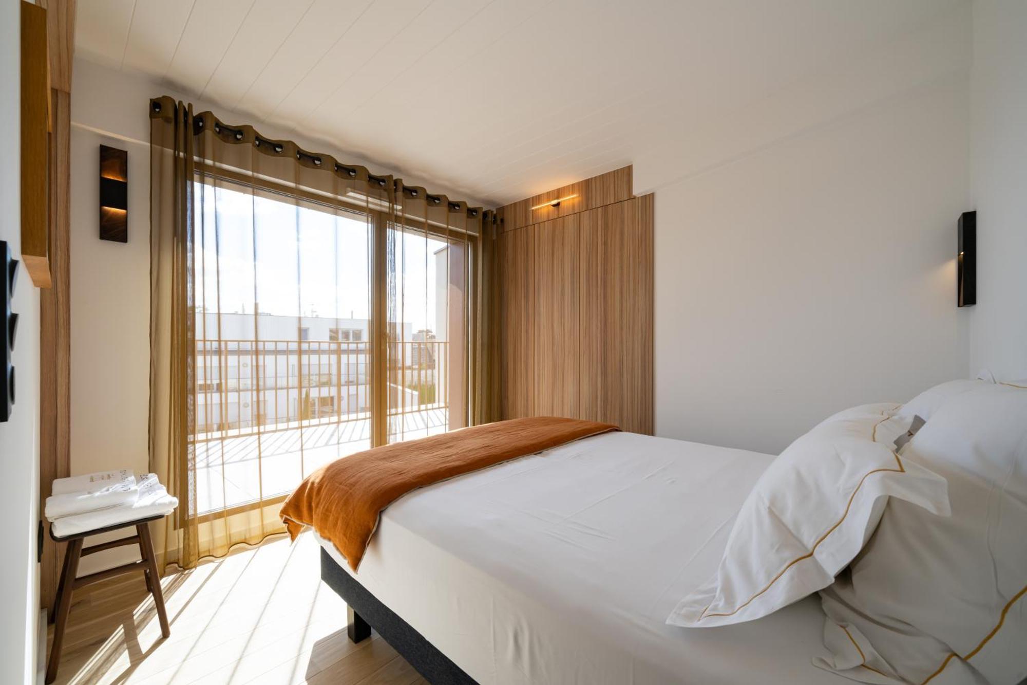 Les Suites 7 Anges - Parking, Vue Cathedrale & Centre Historique Reims Kültér fotó