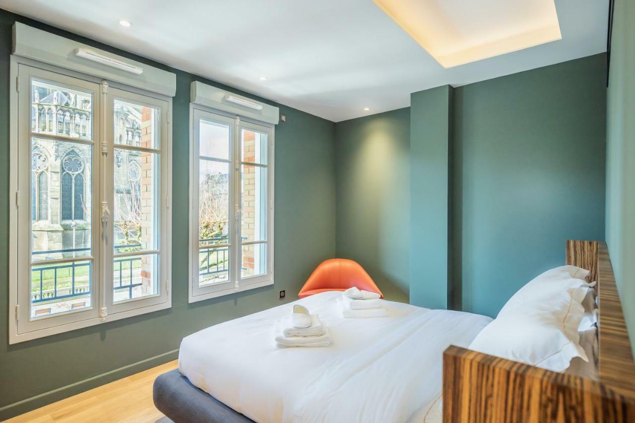 Les Suites 7 Anges - Parking, Vue Cathedrale & Centre Historique Reims Kültér fotó